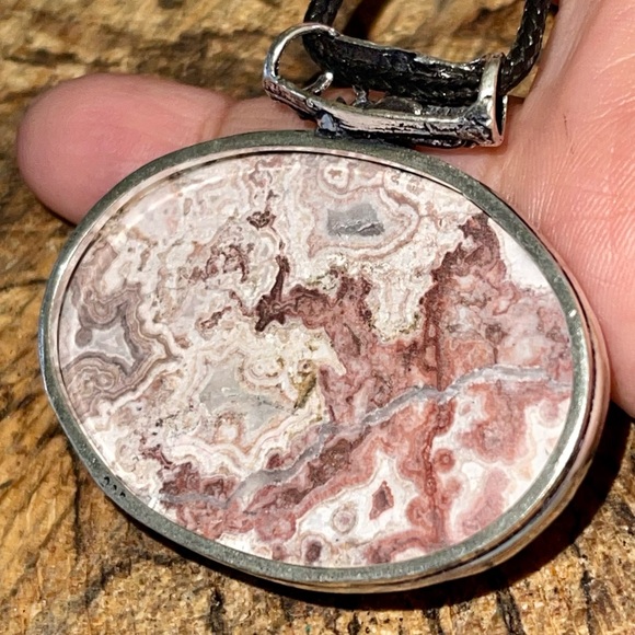 Laguna Crazy Lace Agate Pendant 2” - Picture 4 of 6